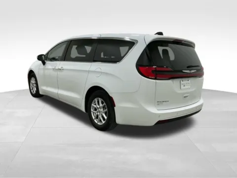 Another view of 2023 Chrysler Pacifica Touring L for sale in Atlantic, IA at Gregg Young Chevrolet GMC Atlantic