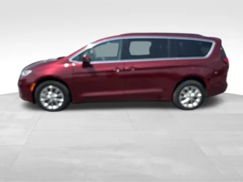 Another view of 2022 Chrysler Pacifica Touring L for sale in Atlantic, IA at Gregg Young Chevrolet GMC Atlantic