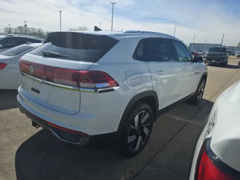 More photos of 2025 Volkswagen Atlas Cross Sport 2.0T SE w/Technology at Gregg Young Chevrolet GMC Atlantic, IA