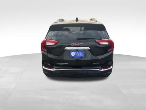 More photos of 2024 GMC Terrain SLT at Gregg Young Automotive of Atlantic - Chevrolet GMC, IA