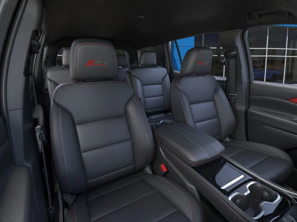 2026 Chevrolet Traverse Z71 photo 4