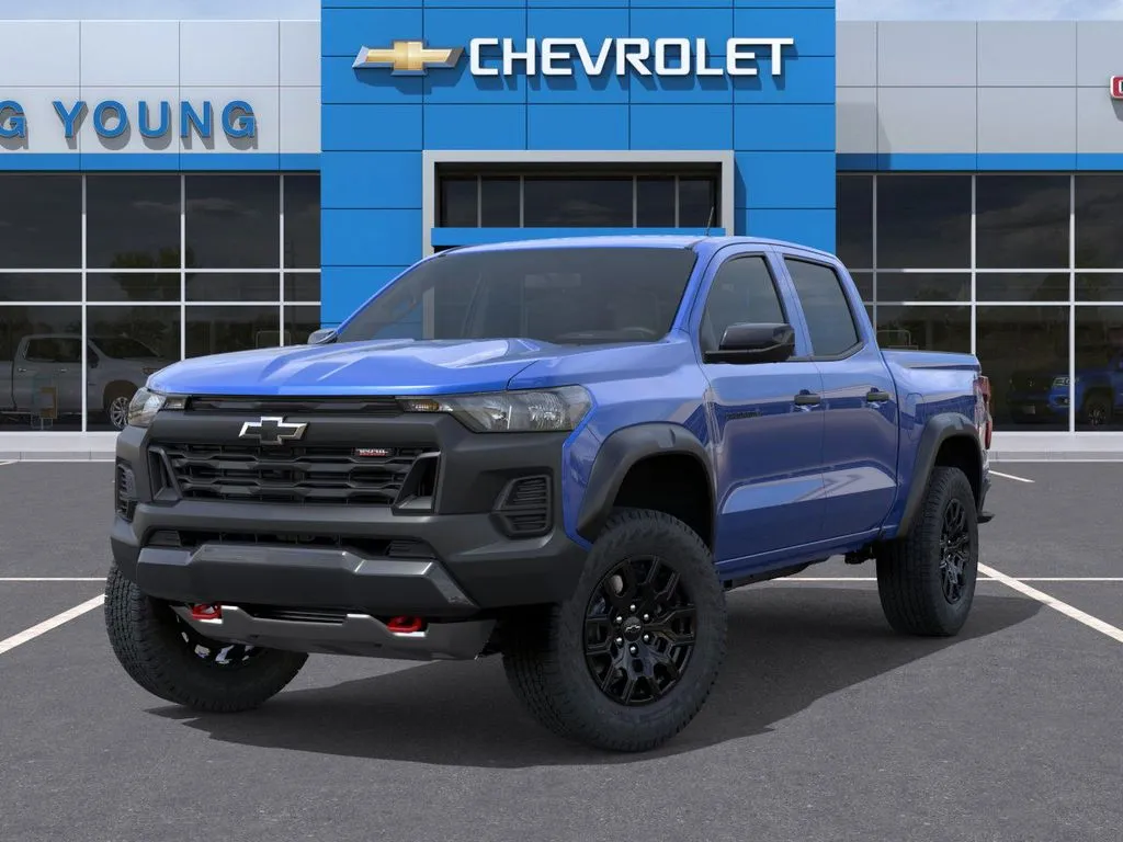 2026 Chevrolet Colorado Trail Boss photo 2