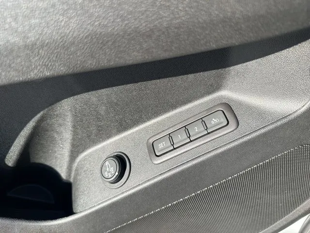 2022 Chevrolet Equinox Premier - Photo 41