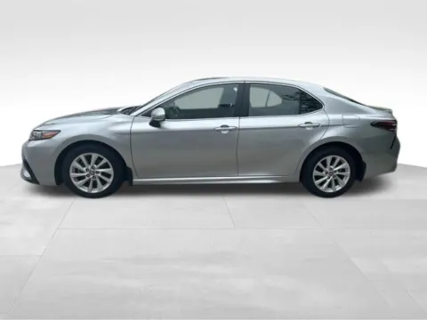 Photos of 2024 Toyota Camry SE for sale in Indianola, IA at Gregg Young Buick GMC Indianola