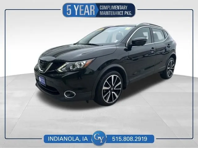 2017 Nissan Rogue Sport SL AWD's photo