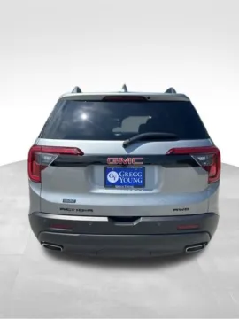 More photos of 2023 GMC Acadia SLT at Gregg Young Buick GMC Indianola, IA