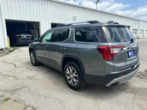 More photos of 2022 GMC Acadia SLT at Gregg Young Buick GMC Indianola, IA