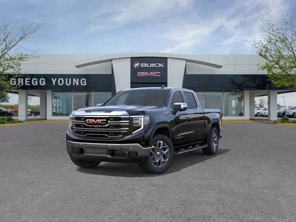 2026 GMC Sierra 1500 SLT - Photo 9