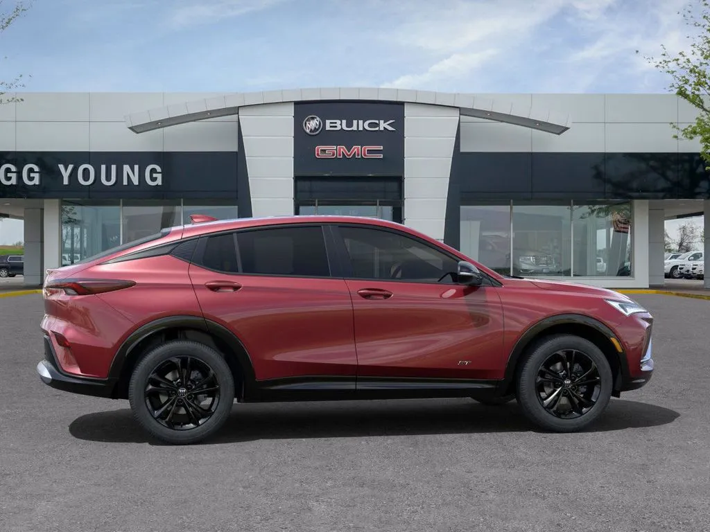 2025 Buick Envista ST photo 2