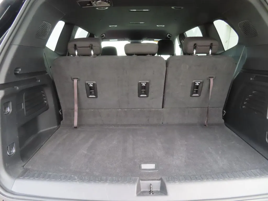 2025 Gmc Acadia Elevation photo 4