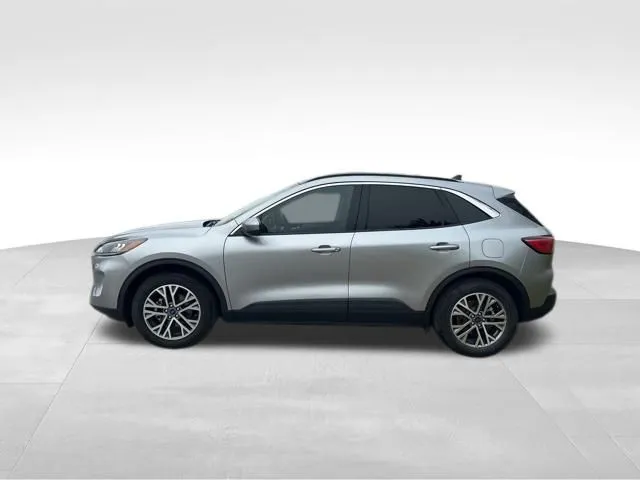 2021 Ford Escape SEL photo 2