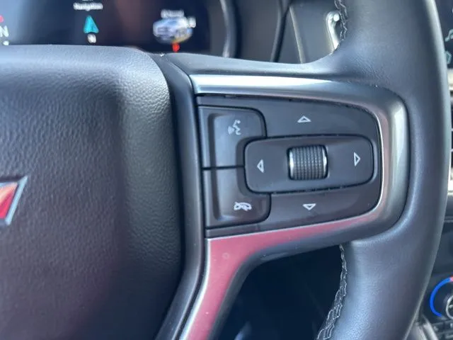 2024 Chevrolet Suburban Premier photo 4