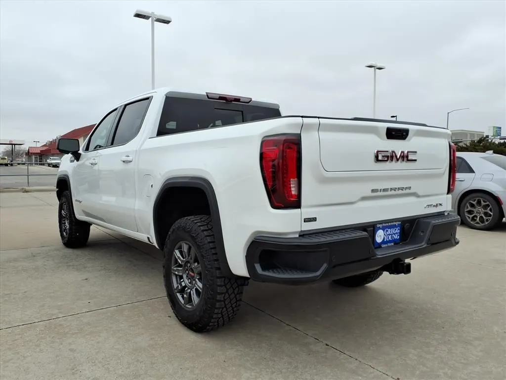 2026 GMC Sierra 1500 AT4X - Photo 6