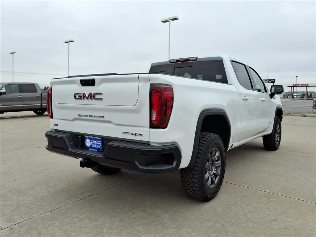 2026 GMC Sierra 1500 AT4X - Photo 7