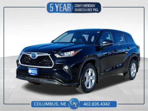 Black 2020 Toyota Highlander Hybrid LE for sale in Columbus, NE