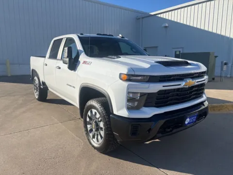 More photos of 2026 Chevrolet Silverado 2500HD Custom at Gregg Young Chevrolet GMC of Columbus, NE