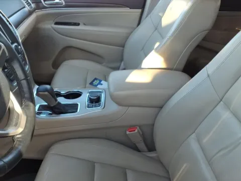 Another view of 2016 Jeep Grand Cherokee Limited for sale in Columbus, NE at Gregg Young Chevrolet GMC of Columbus