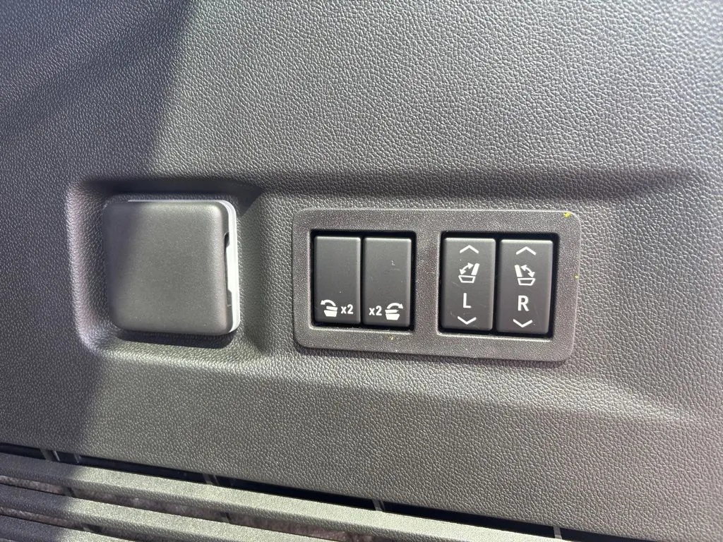 2026 Chevrolet Tahoe LT - Photo 9