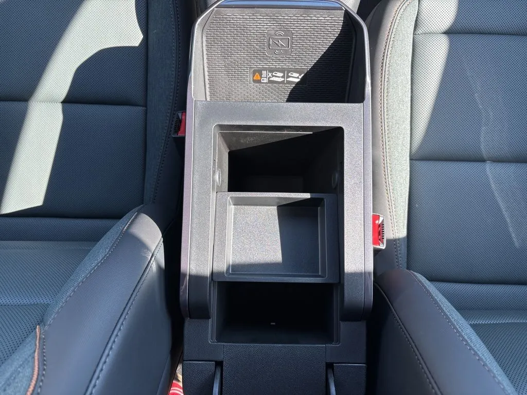 2026 GMC Terrain AT4 - Photo 33