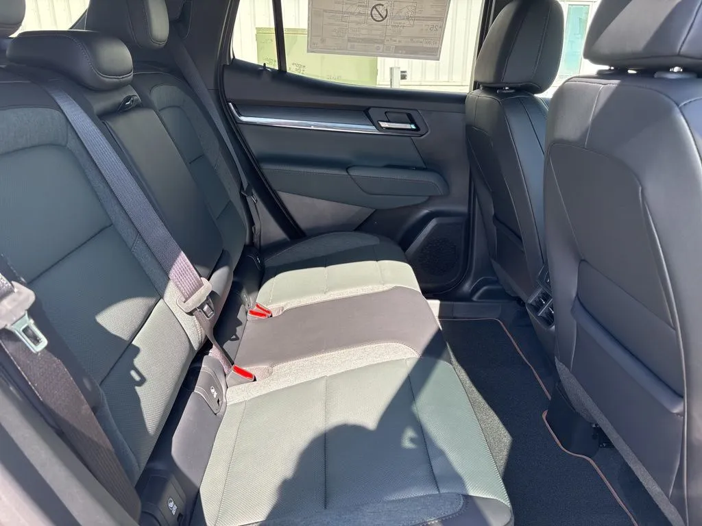 2026 GMC Terrain AT4 - Photo 30