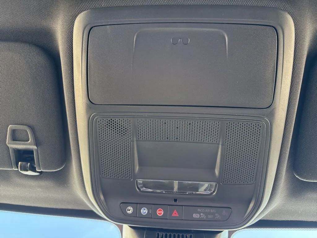 2026 GMC Terrain AT4 - Photo 24
