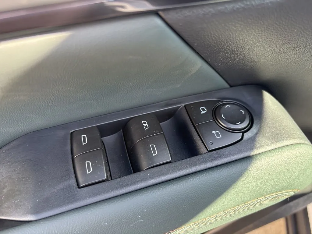 2026 GMC Terrain AT4 - Photo 15