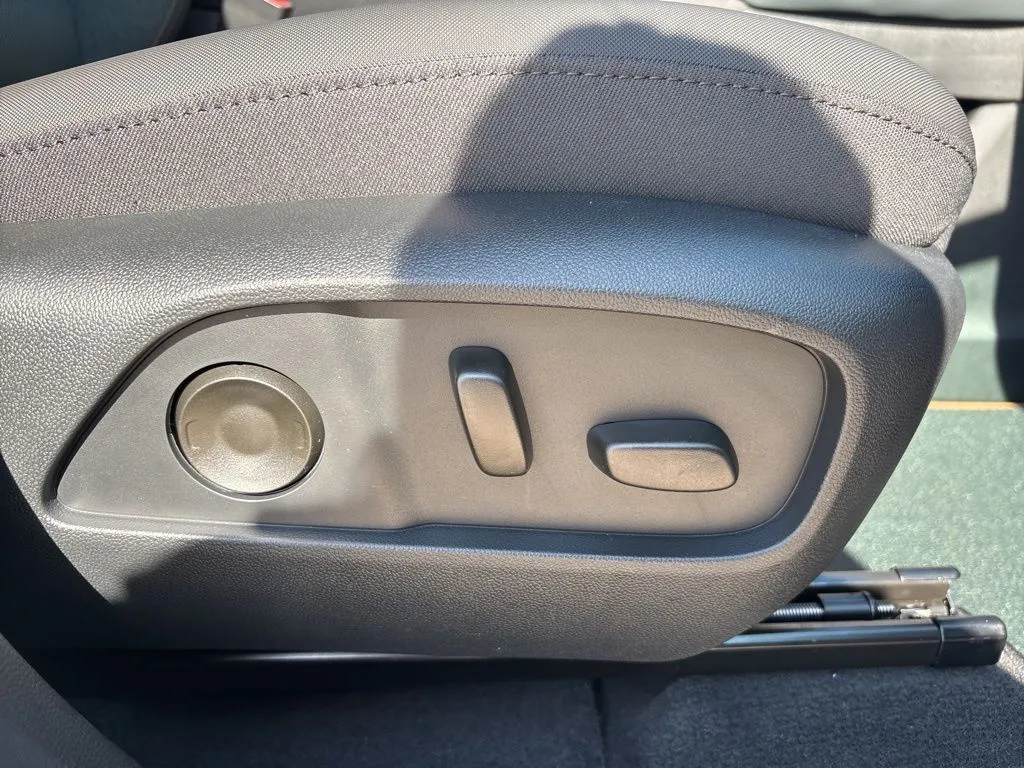 2026 GMC Terrain AT4 - Photo 26