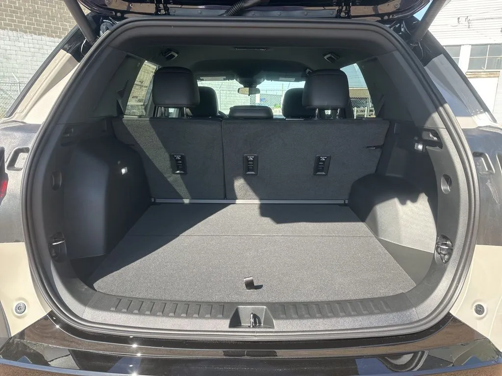 2026 GMC Terrain AT4 - Photo 17