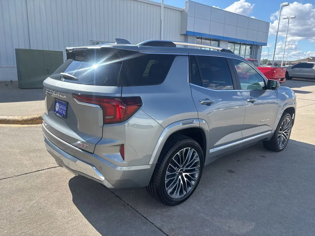 2026 GMC Terrain Denali - Photo 6