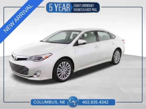 White 2013 Toyota Avalon Hybrid Limited for sale in Columbus, NE