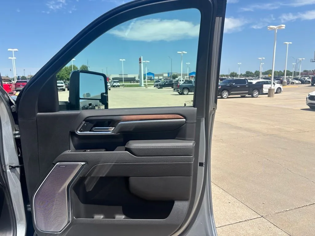 2026 GMC Sierra 2500HD Denali - Photo 23