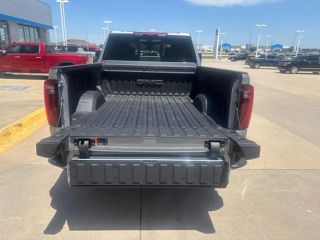 2026 GMC Sierra 2500HD Denali - Photo 7