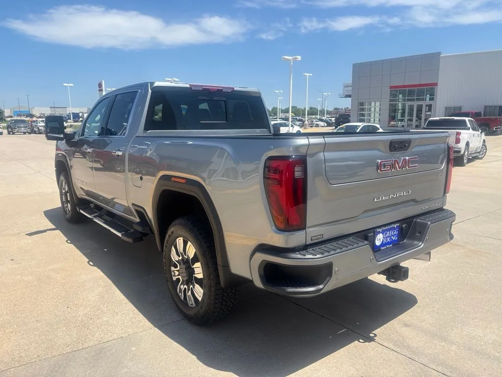 2026 GMC Sierra 2500HD Denali - Photo 8