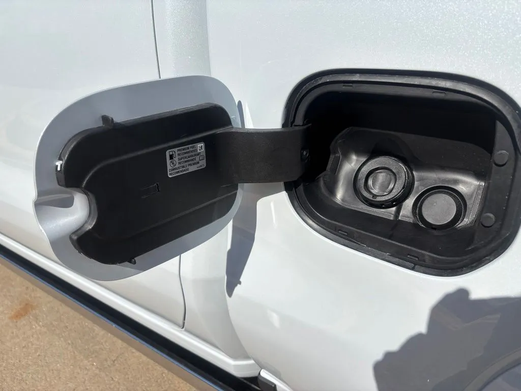 2026 GMC Sierra 1500 Denali Ultimate - Photo 10