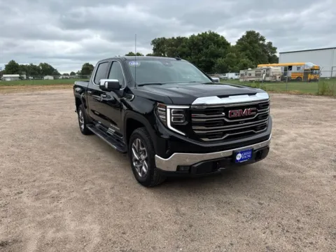 More photos of 2026 GMC Sierra 1500 SLT at Gregg Young Chevrolet GMC of Columbus, NE