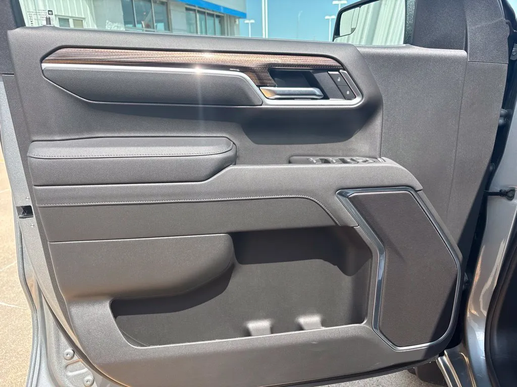 2026 Chevrolet Silverado 1500 RST - Photo 13