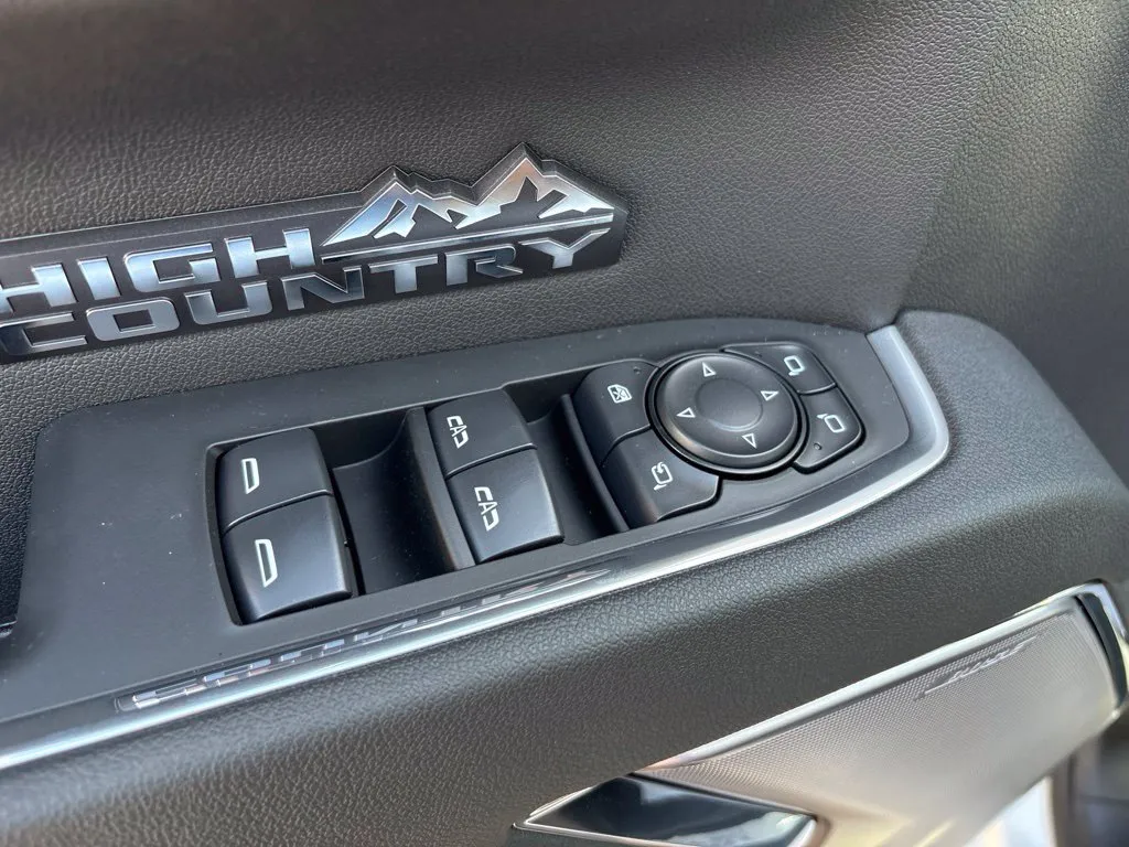 2026 Chevrolet Silverado 1500 High Country - Photo 15