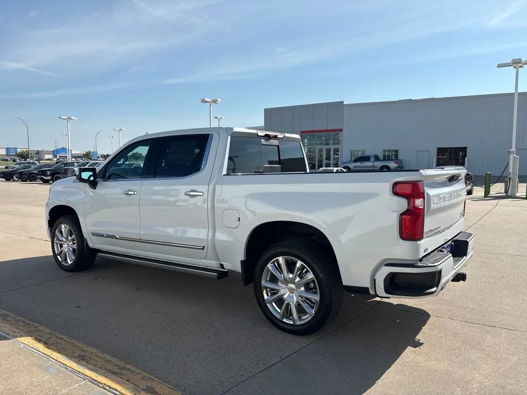 2026 Chevrolet Silverado 1500 High Country - Photo 9