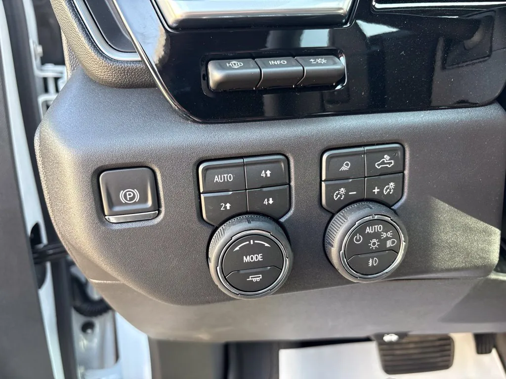 2026 Chevrolet Silverado 1500 High Country - Photo 18