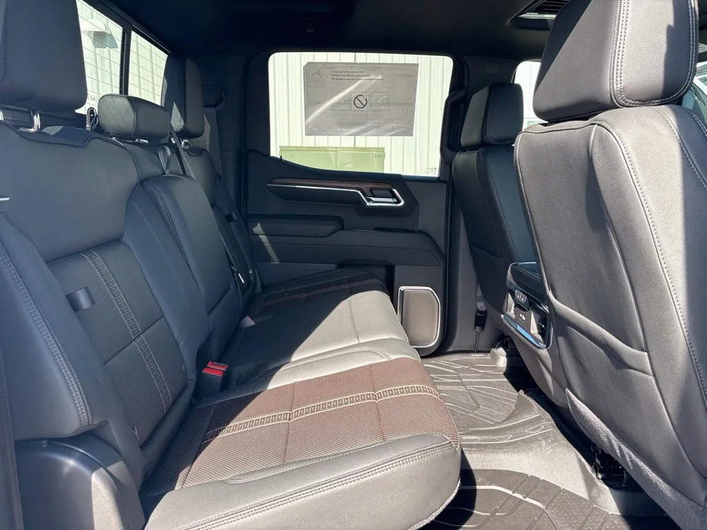 2026 Chevrolet Silverado 1500 High Country - Photo 32