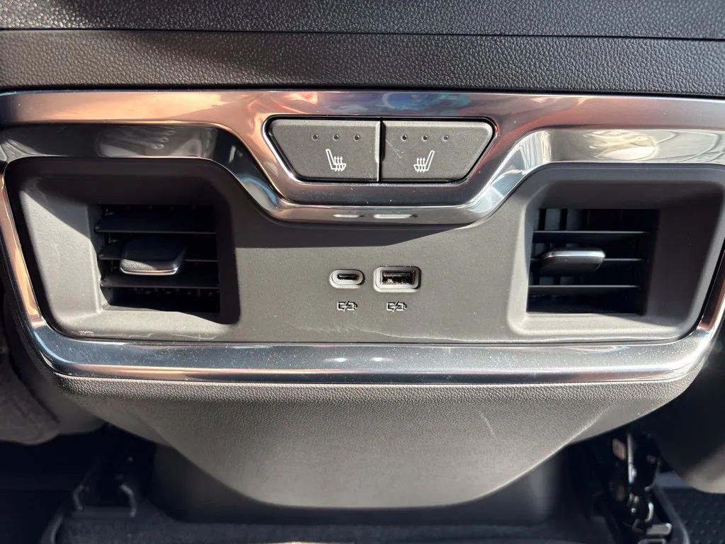 2026 Chevrolet Silverado 1500 High Country - Photo 37