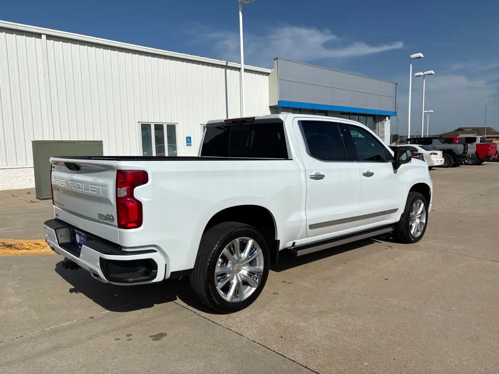 2026 Chevrolet Silverado 1500 High Country - Photo 6