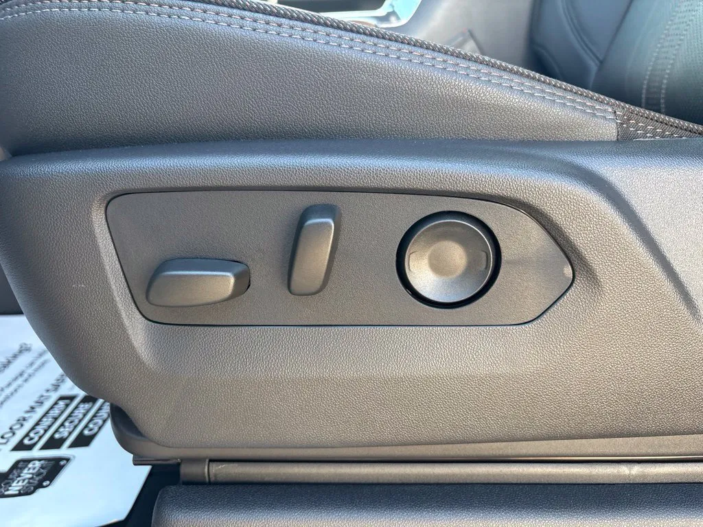 2026 Chevrolet Silverado 1500 High Country - Photo 16