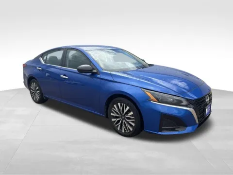 More photos of 2025 Nissan Altima 2.5 SV at Gregg Young Chevrolet GMC of Columbus, NE