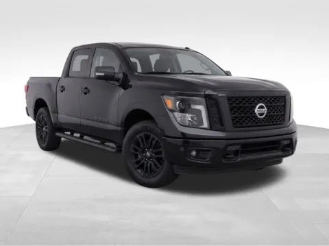 Photos of 2018 Nissan Titan SV for sale in Columbus, NE at Gregg Young Chevrolet GMC of Columbus