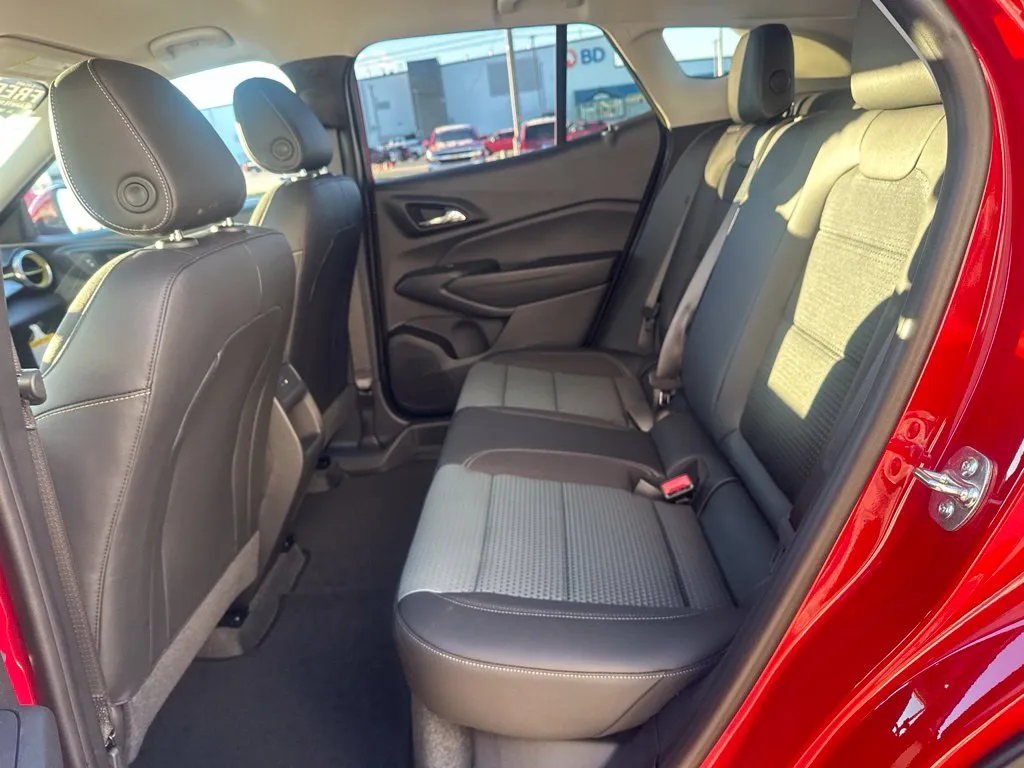 2026 Chevrolet Trax LT - Photo 18