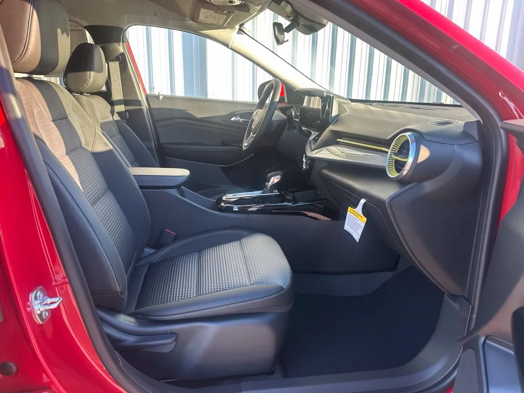 2026 Chevrolet Trax LT - Photo 11