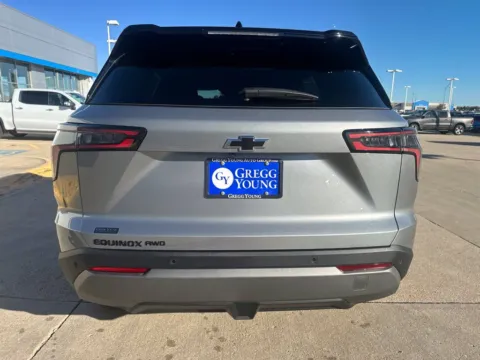 More photos of 2027 Chevrolet Equinox LT at Gregg Young Chevrolet GMC of Columbus, NE