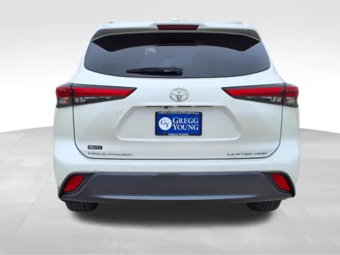 More photos of 2020 Toyota Highlander Limited at Gregg Young Chevrolet GMC of Columbus, NE