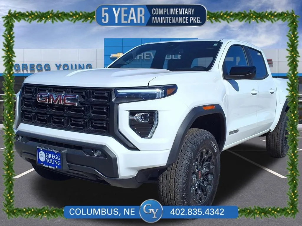 2026 GMC Canyon Elevation's photo